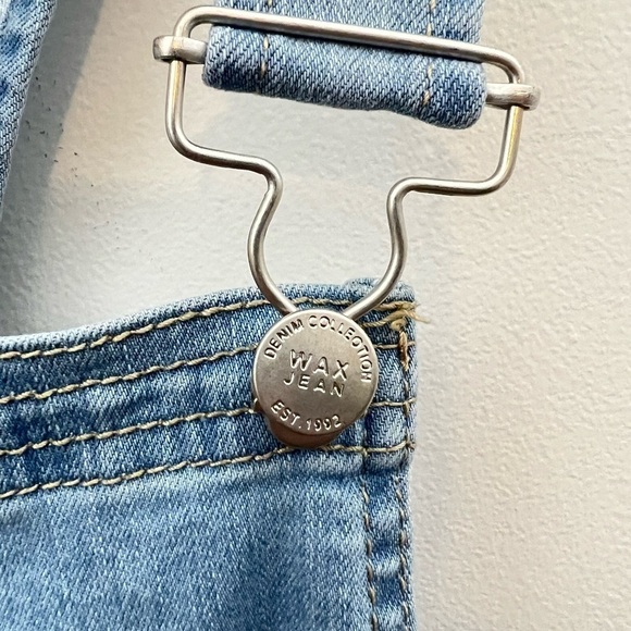 Dollhouse Juniors Sz 11 Denim Overalls Distressed Stretch Blue Short-alls NWT - Picture 11 of 16